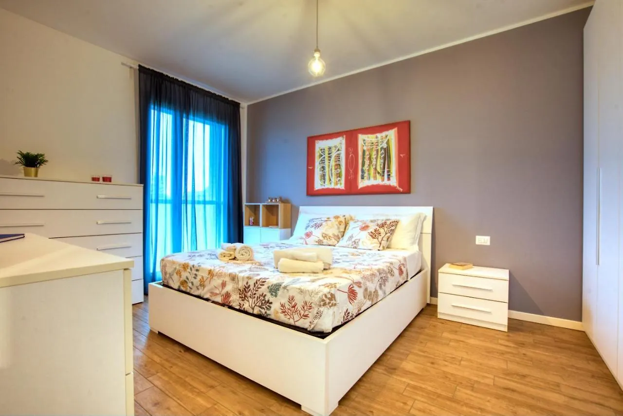 Apartment Caseospitali - Casa Francesca, Modernissimo Trilocale Per 6 Pioltello Italy
